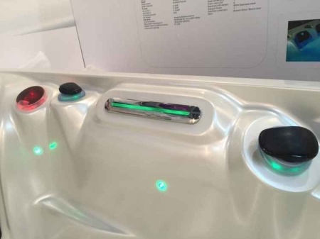 Гидромассажный спа-бассейн Sunrans SR805 Гидромассажный спа-бассейн Sunrans SR805